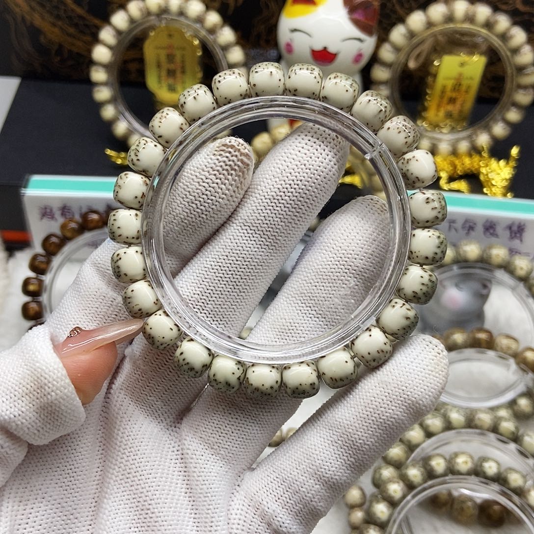 余***晖手串星月菩提绿背河豚9/8