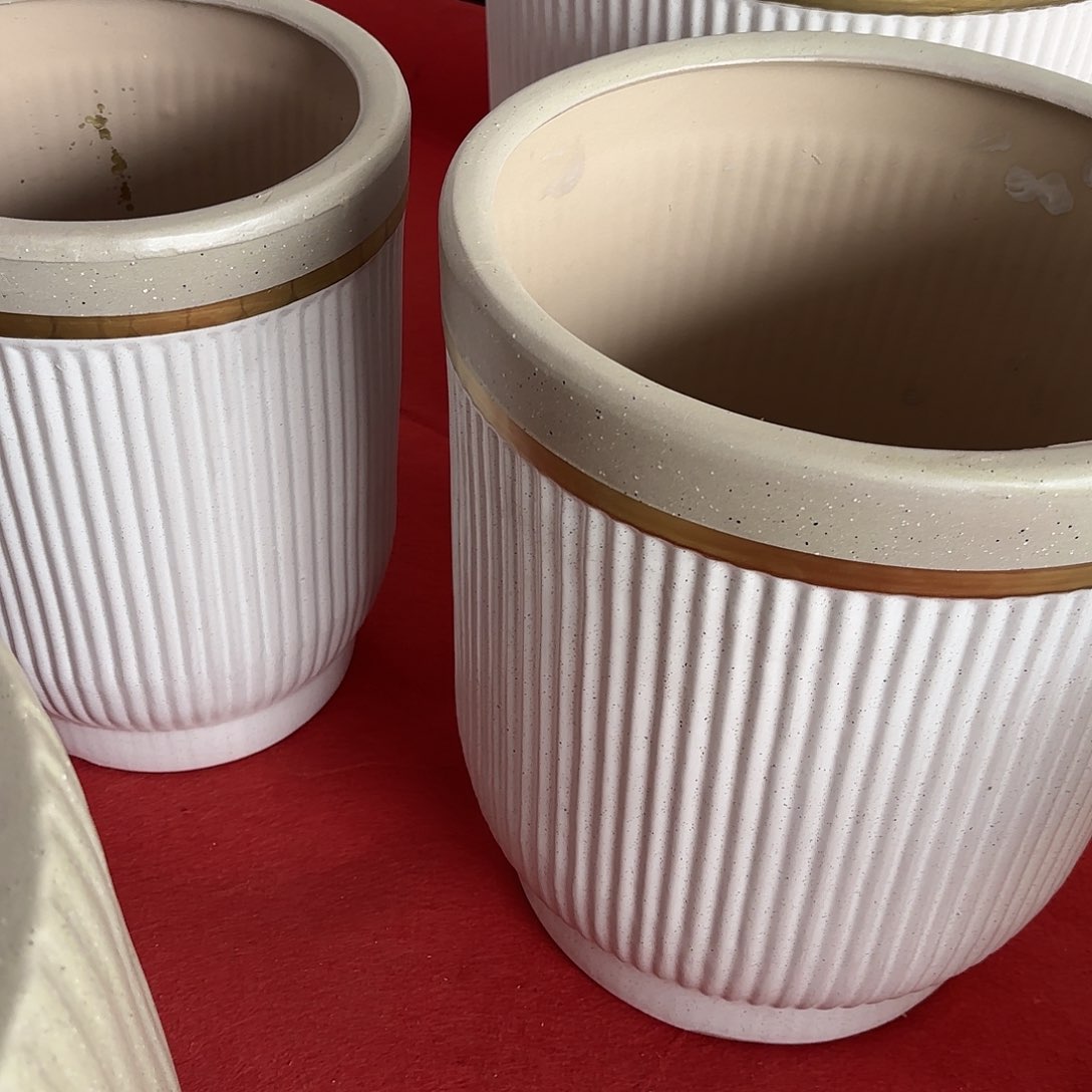 陶瓷瑕疵 高脚米白卡其口一套