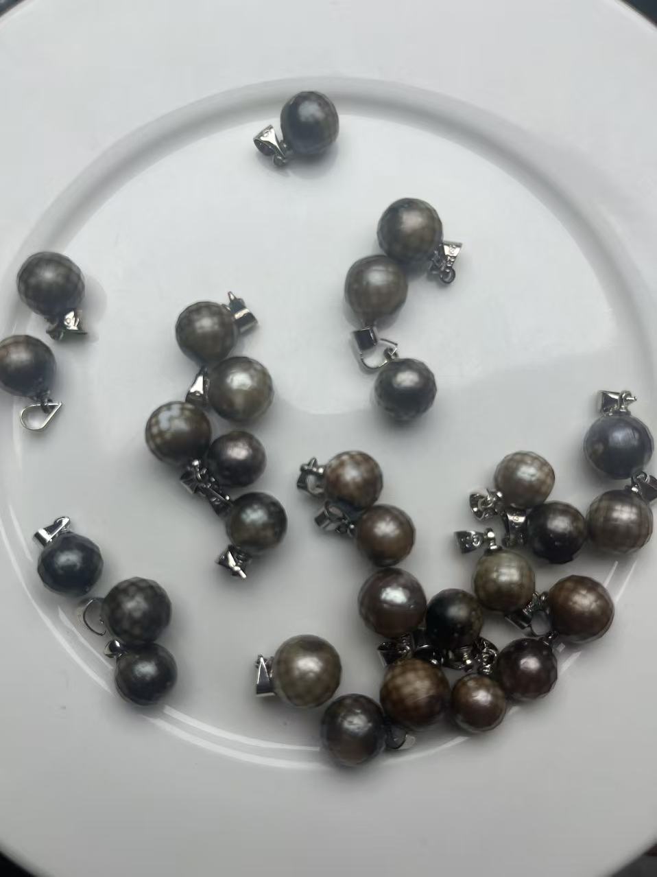 珍珠吊坠多样性发其一