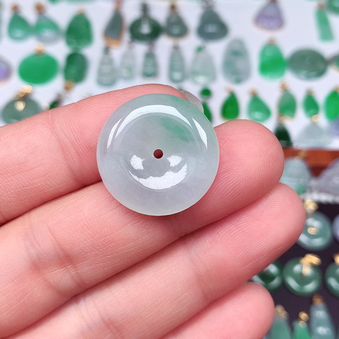 翡翠颈饰未镶嵌天然翡翠A货