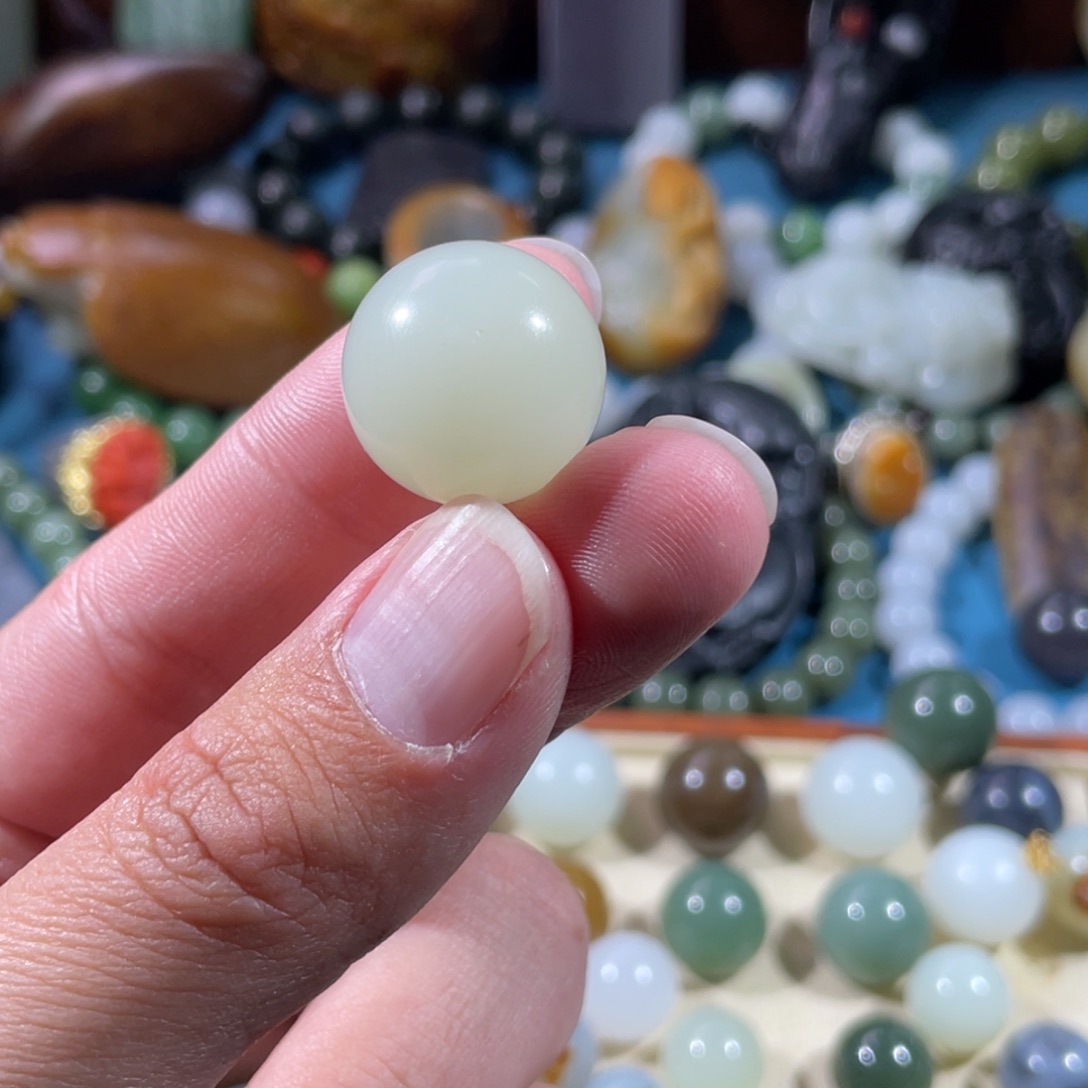 诶***哈和田玉未镶嵌挂件