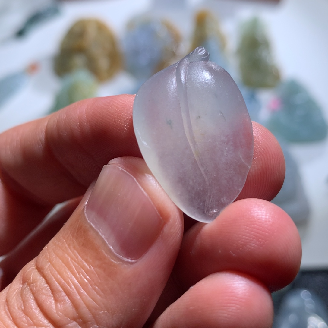 定制翡翠未镶嵌挂件