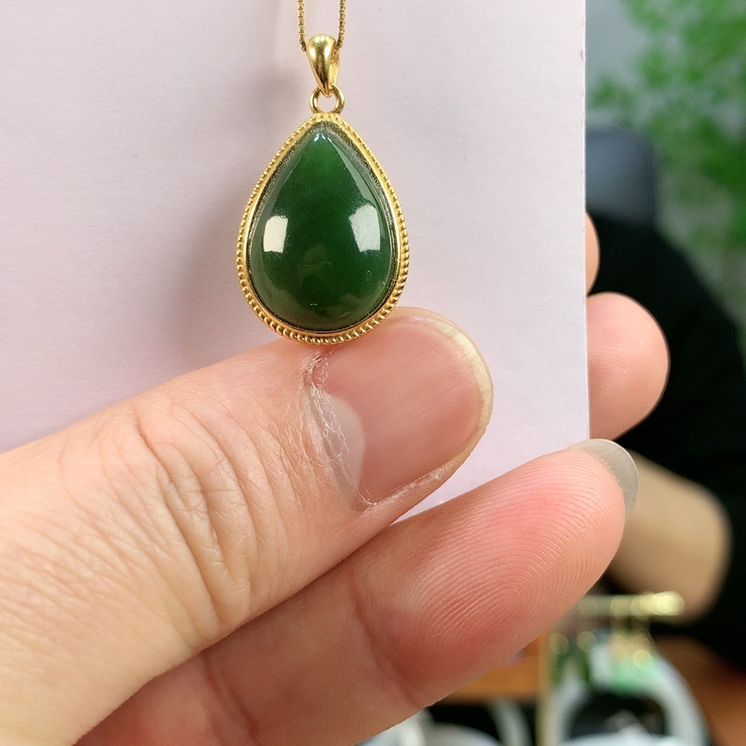 和田玉吊坠(赠链)未镶嵌