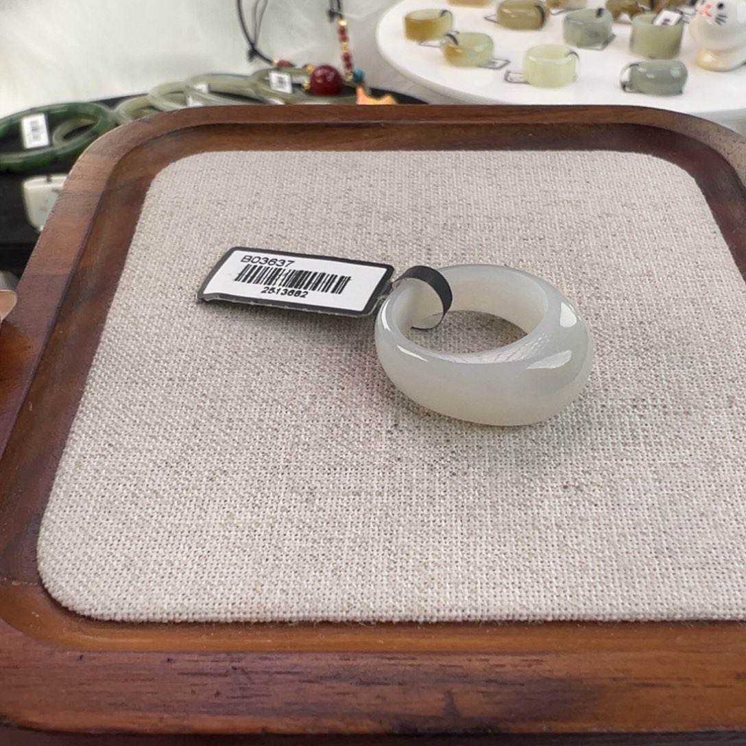 清***月和田玉未镶嵌戒指w53冰灰馒头17.6不退换