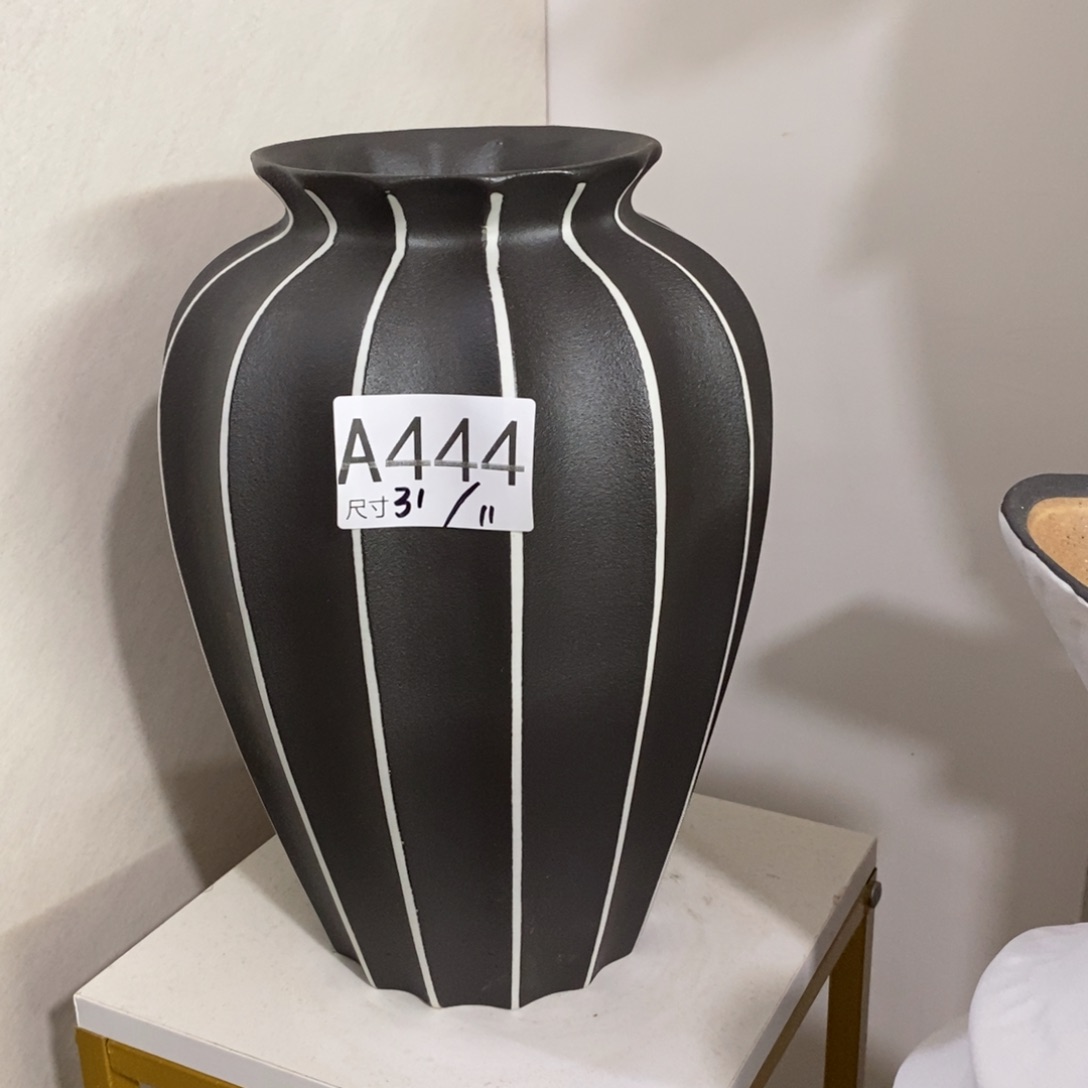 瓶高度30厘米口径10厘米左右444