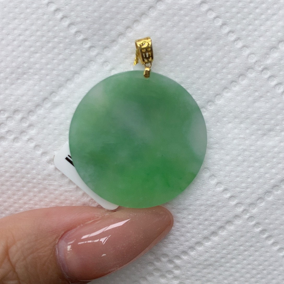 颈饰18K金镶嵌翡翠