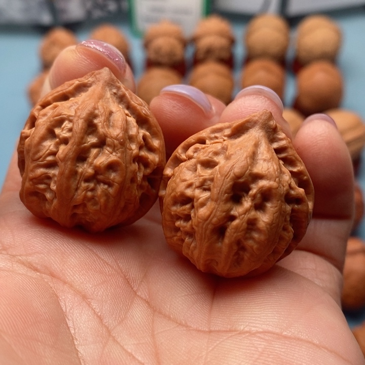 文玩核桃把件精品文玩手捻元