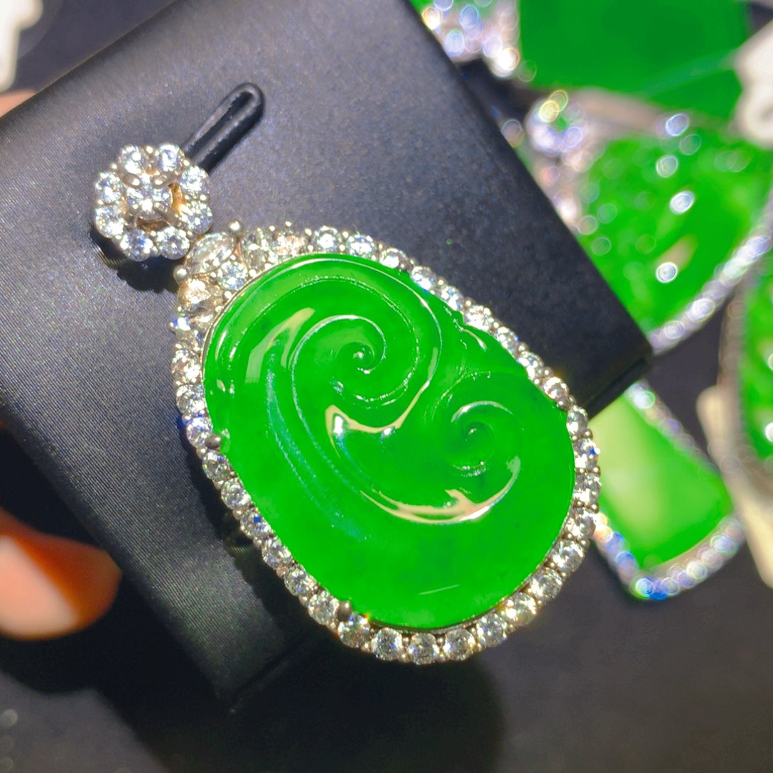 翡翠银S925镶嵌颈饰