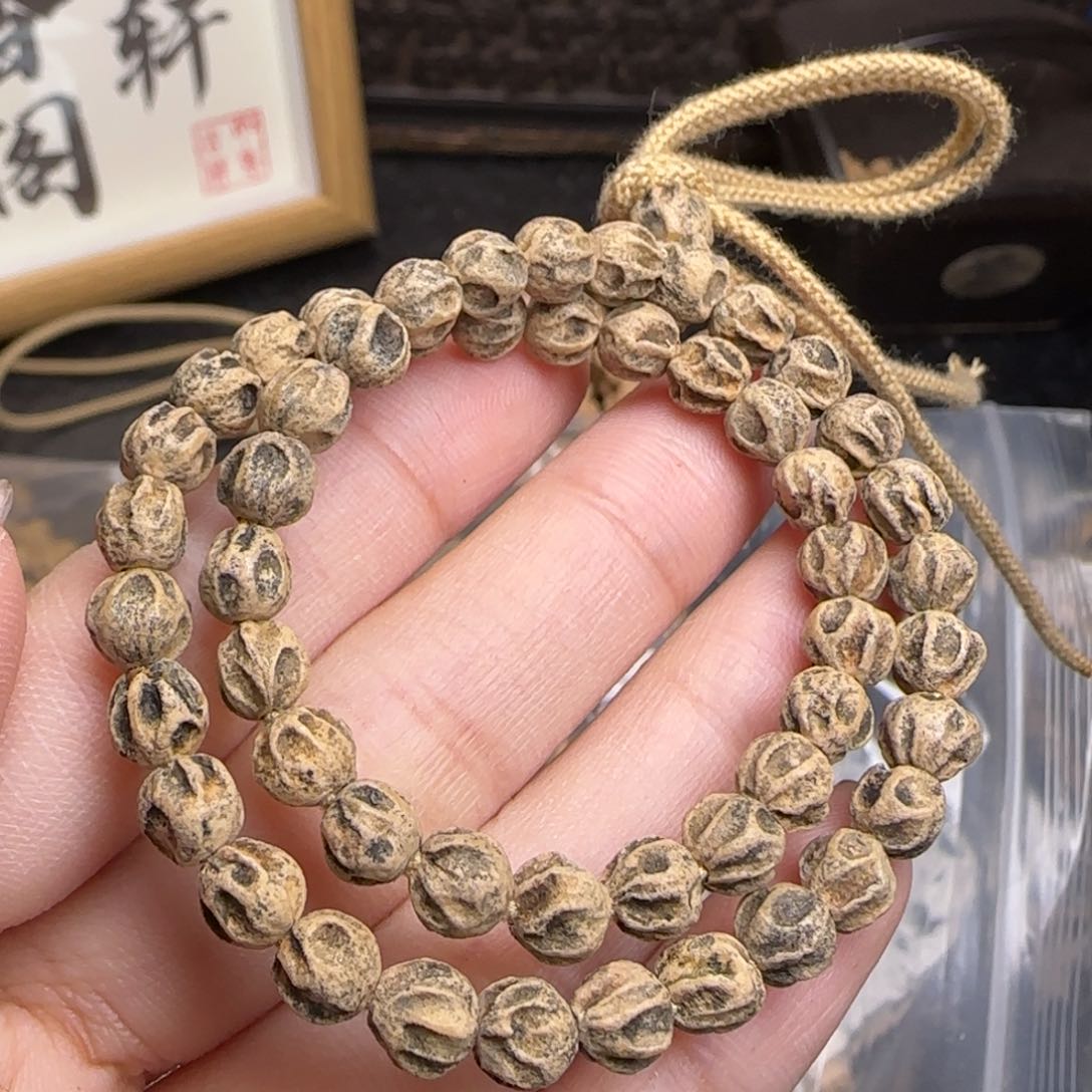 柏香籽/百香籽吊坠D*.