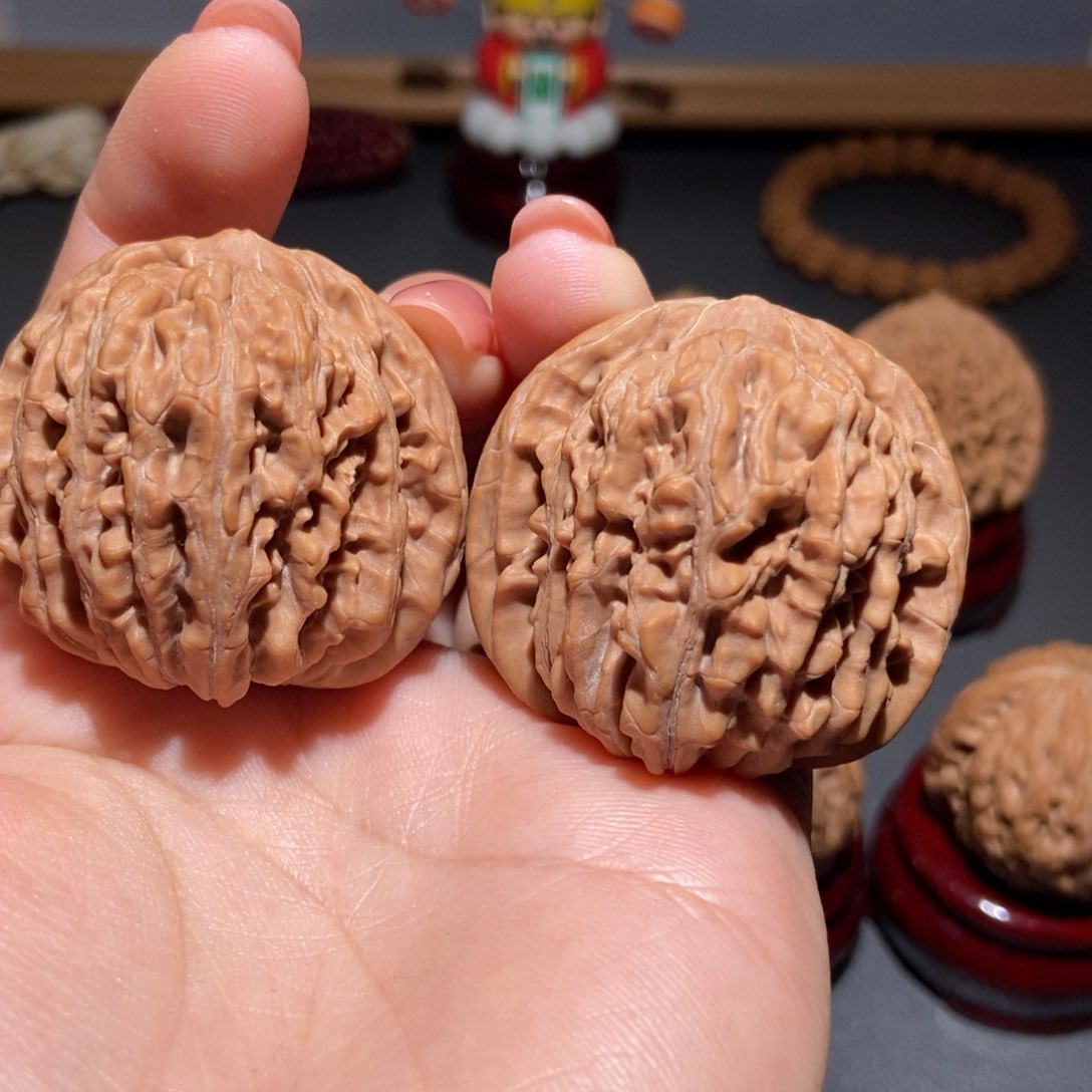 文玩核桃吊坠特****钱福利楼子