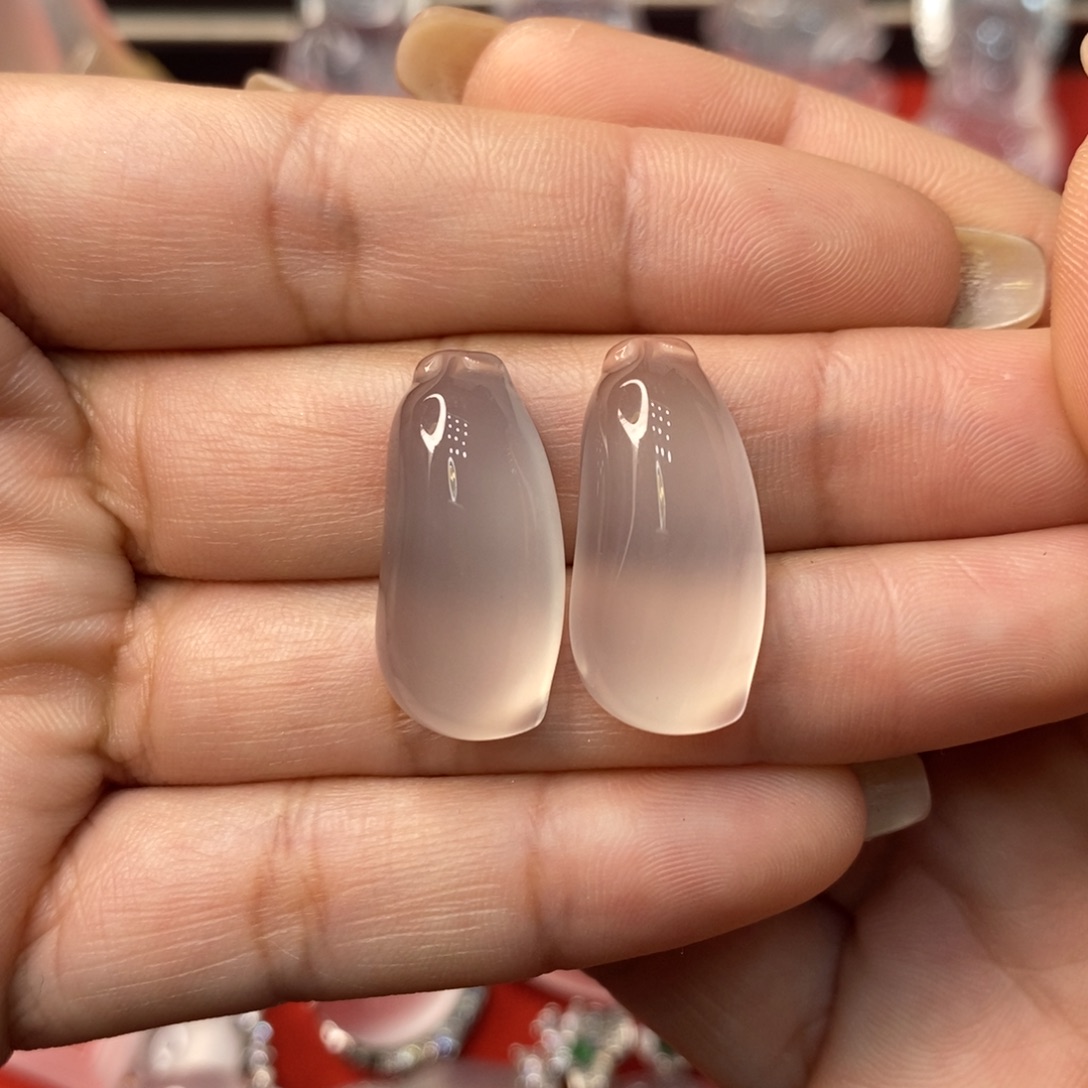 石英质玉合金吊坠随机发一