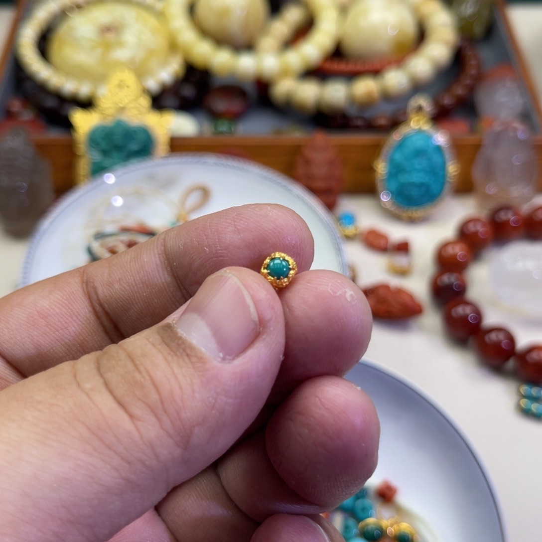 绿松石18K金镶嵌珠宝奇石55