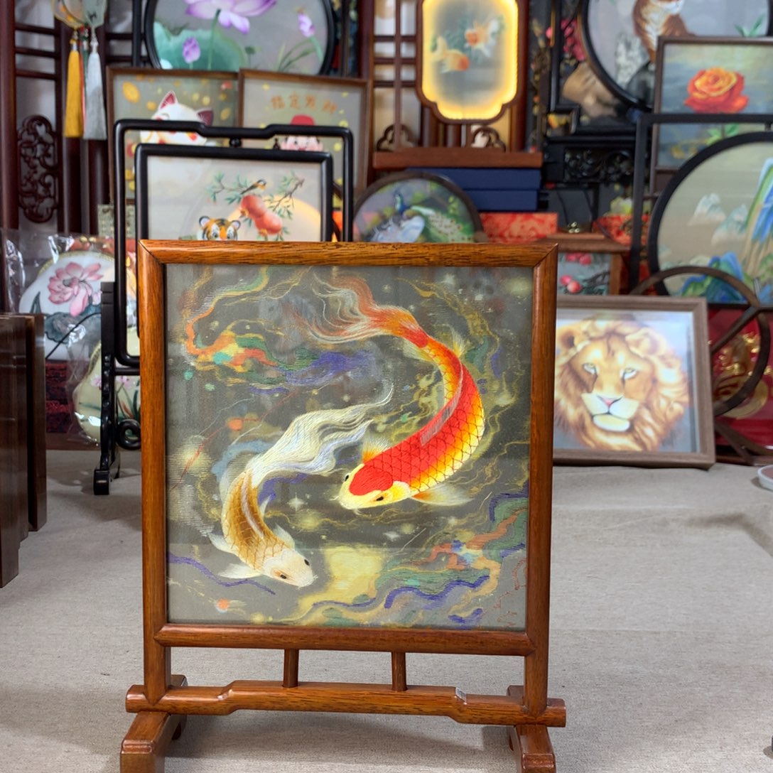 木精品苏绣实木摆件