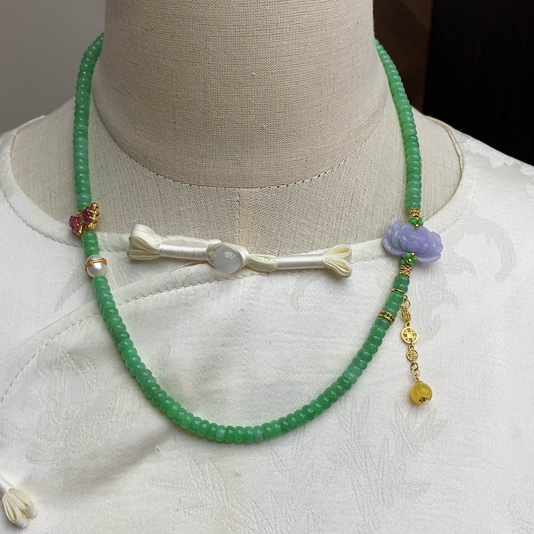 翡翠颈饰未镶嵌天然