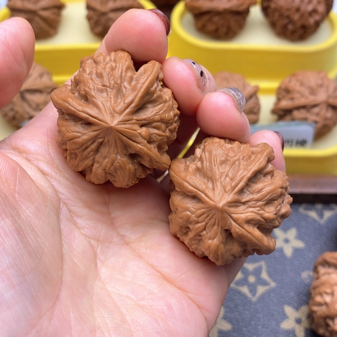 文玩核桃把件39尺凹底三棱