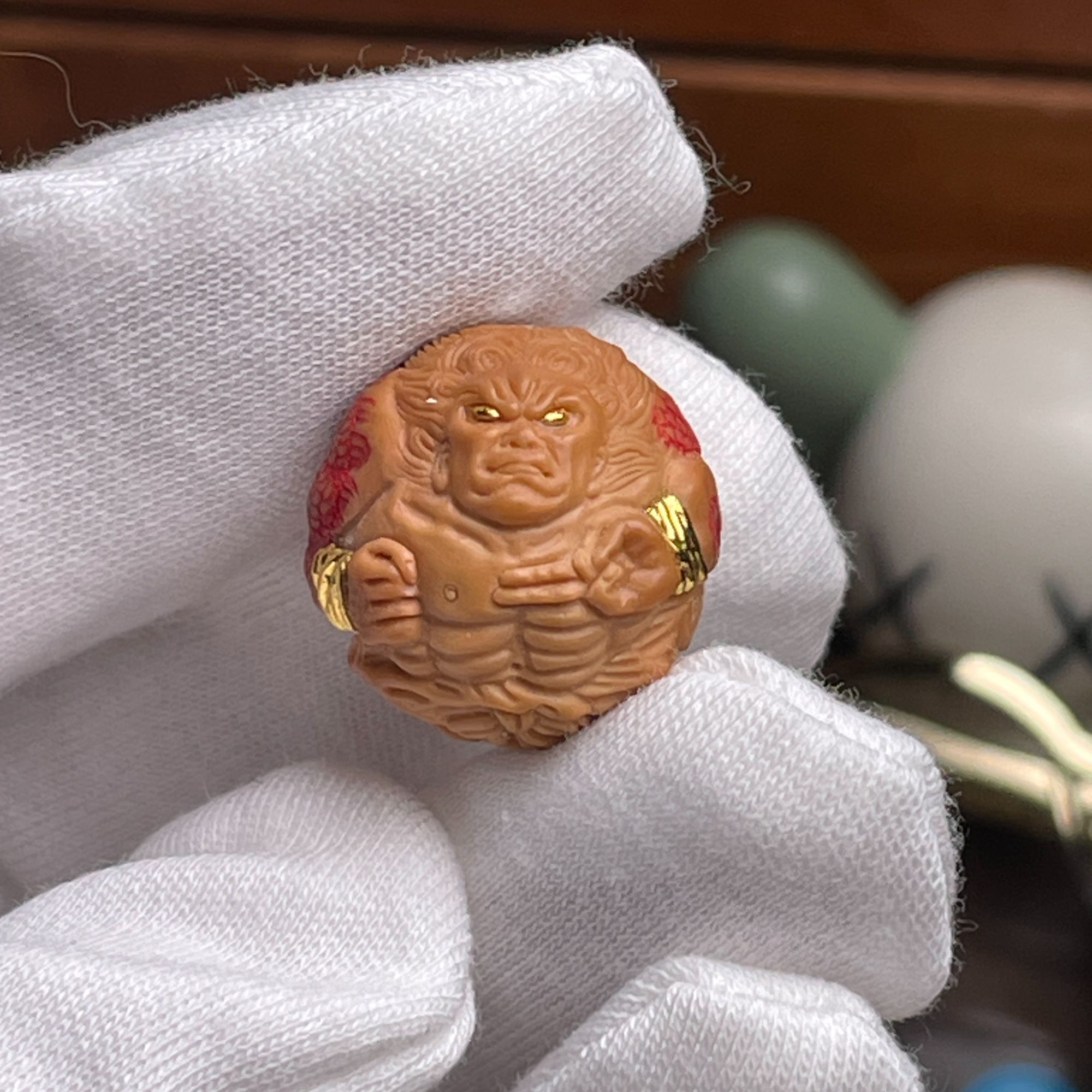 【玩家手作】猴头核桃雕刻 九纹龙史进