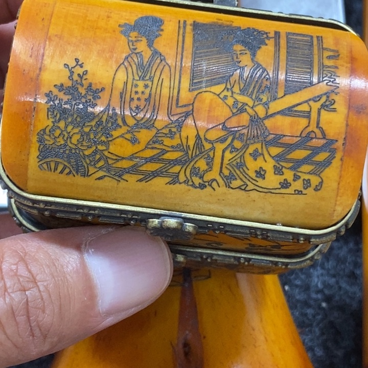 滴血莲花菩提吊坠