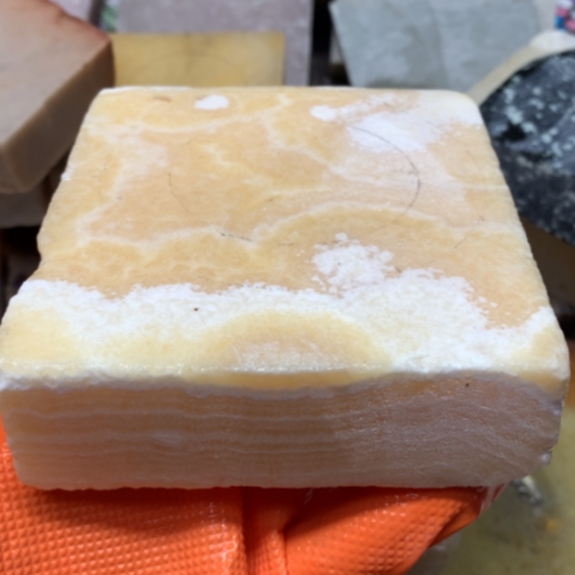 【闪购商品】未镶嵌手镯石英岩玉冰黄千层