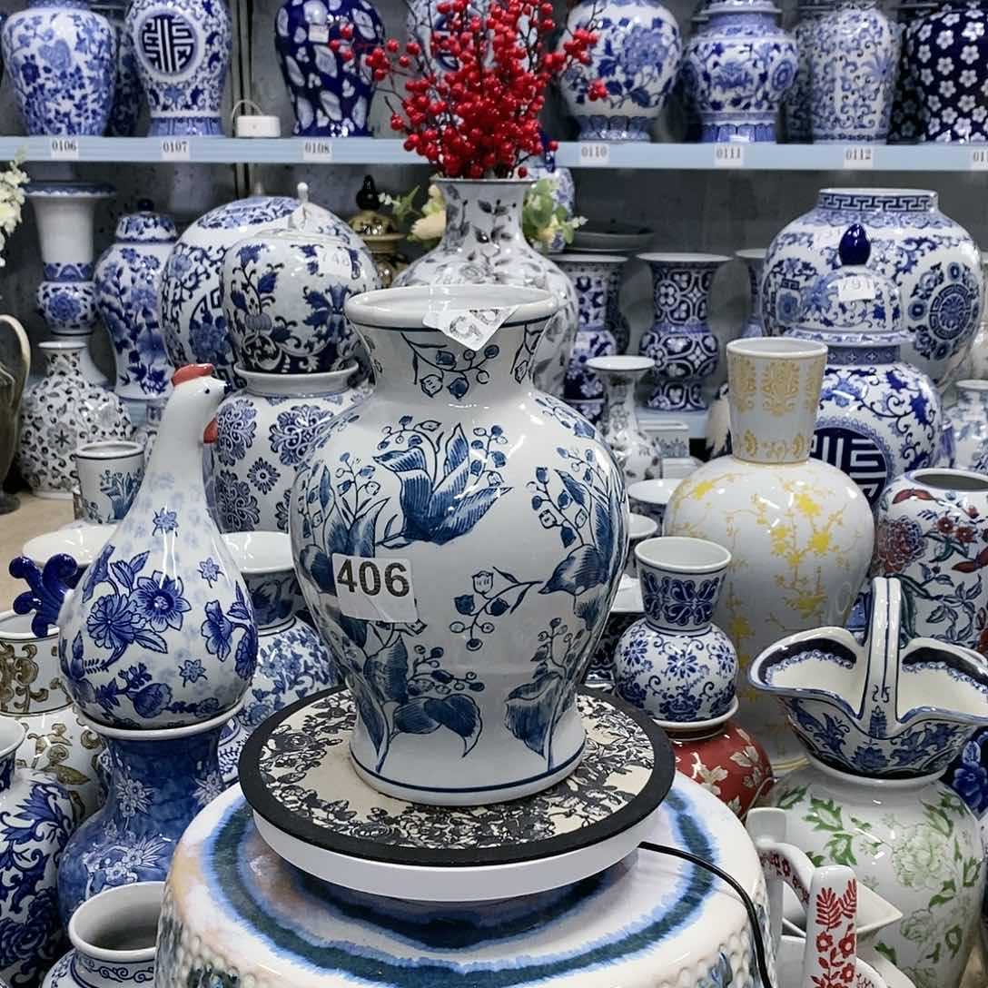 【闪购商品】摆件铃兰花石榴瓶瓷器23.9.16…………