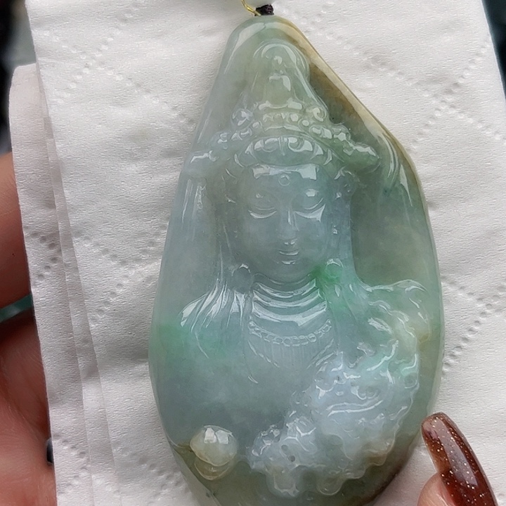 翡翠未镶嵌颈饰挂件