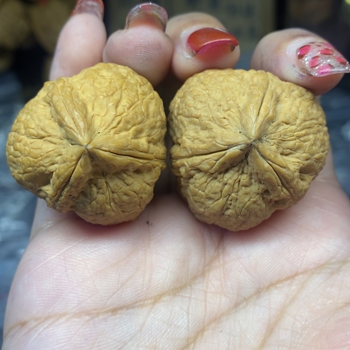 文玩核桃吊坠77石斧三棱