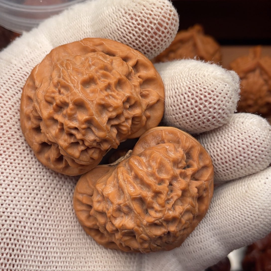 文玩核桃吊坠宫灯