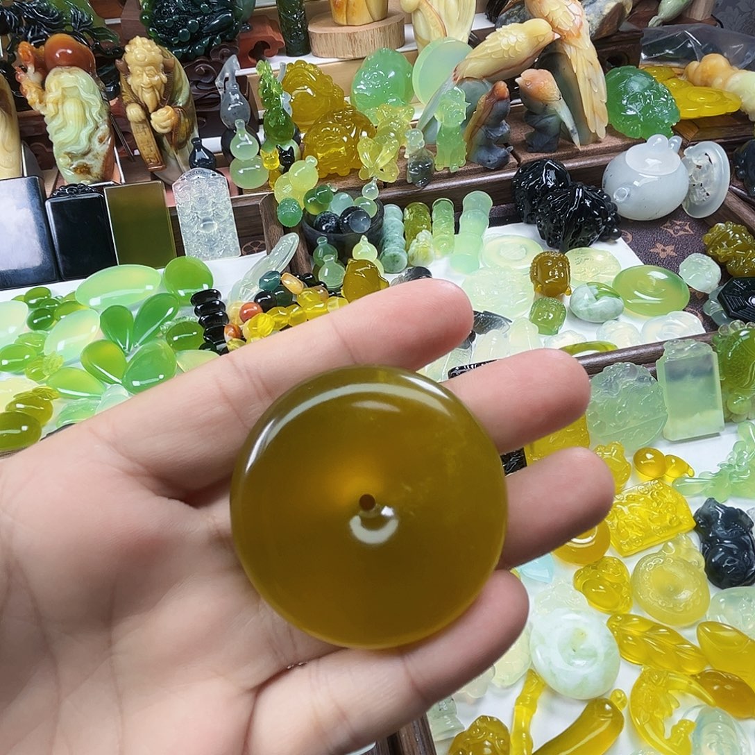 岫玉未镶嵌吊坠(不含链)