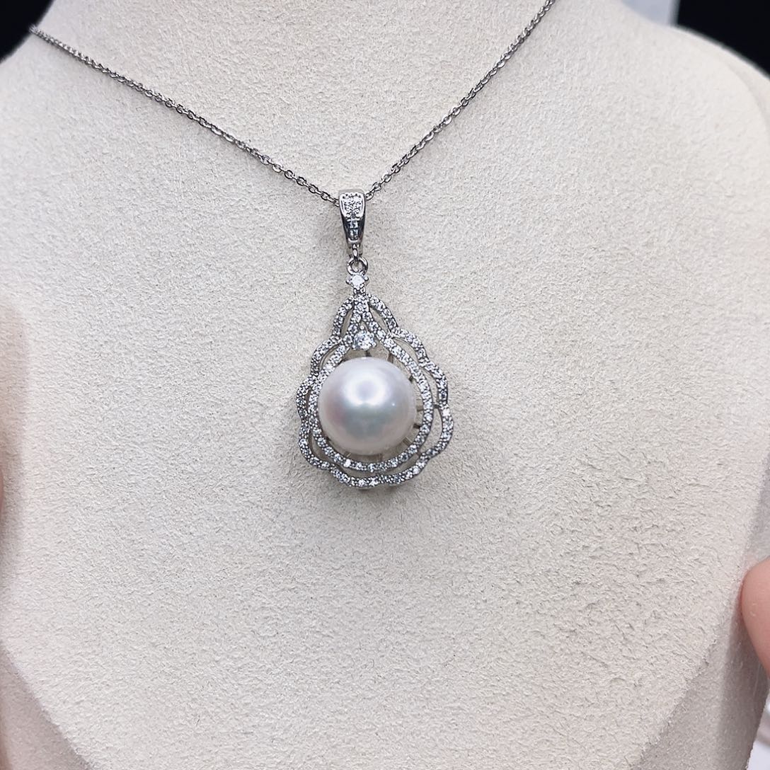 淡水珍珠合金吊坠(赠链)