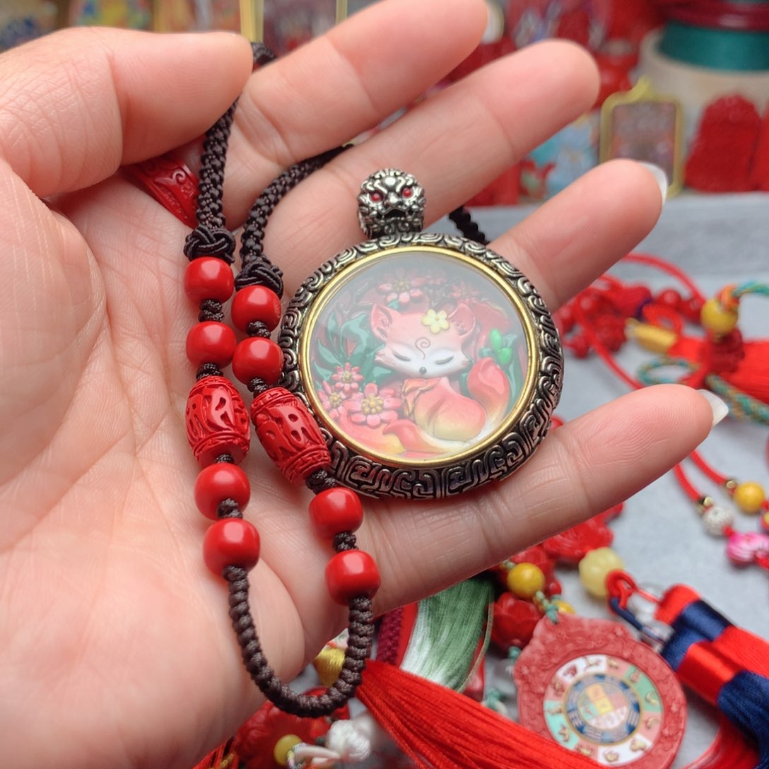 天然辰砂工艺品朱砂吊坠