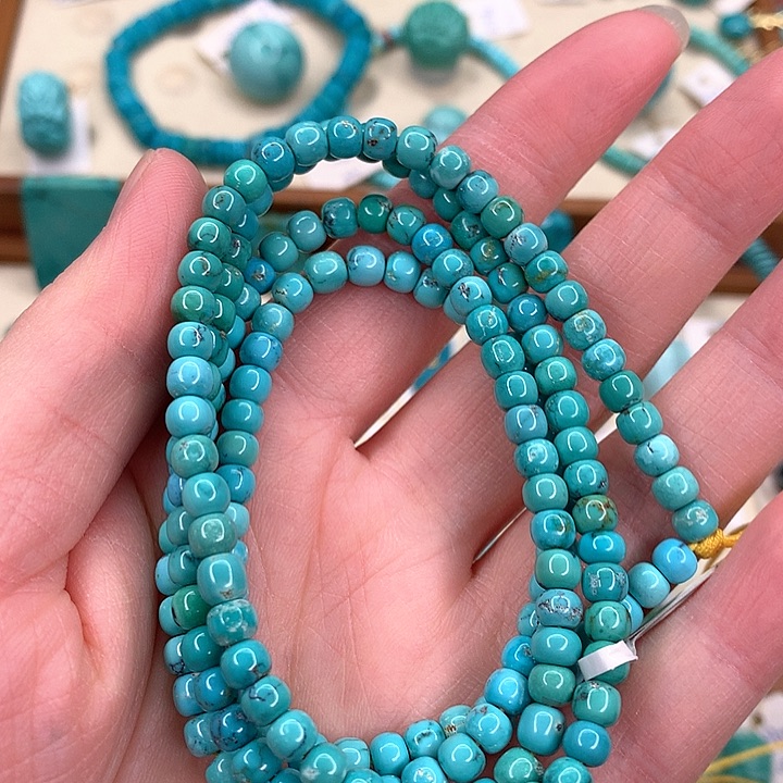 南红玛瑙配饰未镶嵌