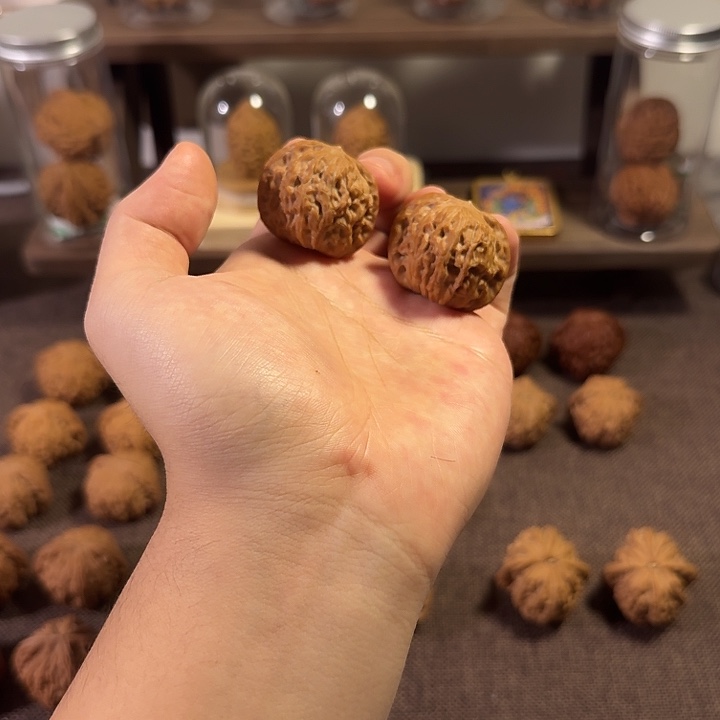 吊坠文玩核桃红皮练手小正磨