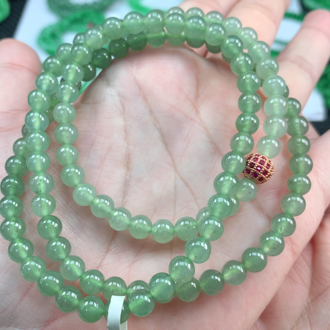 翡翠手链未镶嵌翡翠