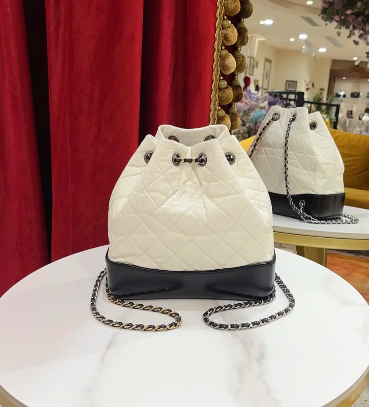 新款斜挎高定菱格气质流浪双肩包