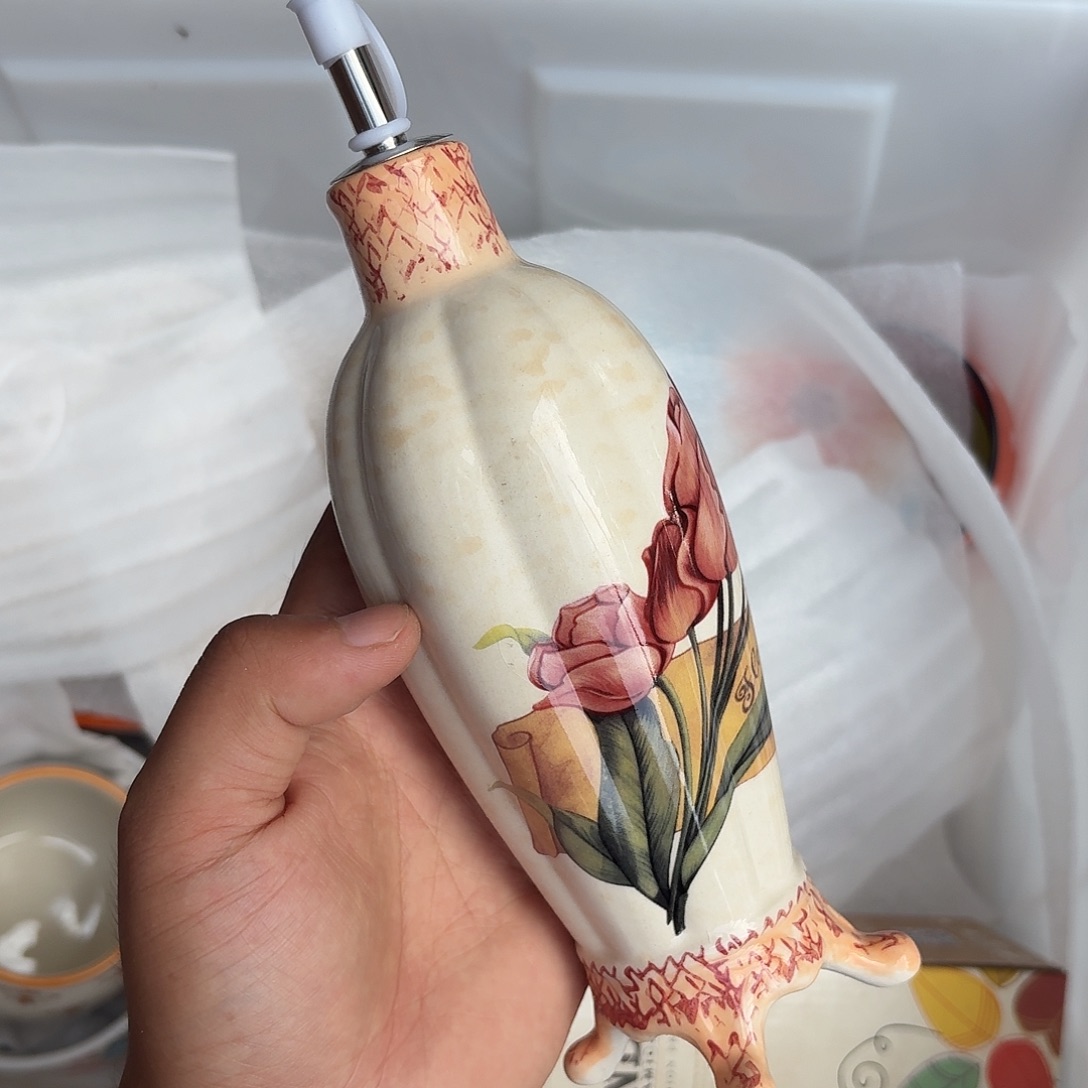 陶瓷制品、默认微瑕介意慎拍、两天内拼单满20包邮发货！