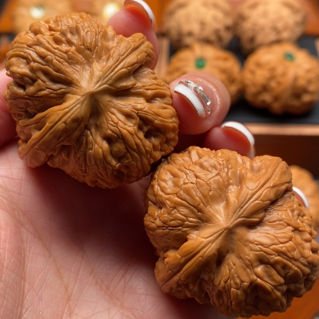 文玩核桃把件42尺平谷元宝