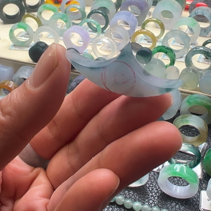 定制翡翠未镶嵌边角不含工费福利