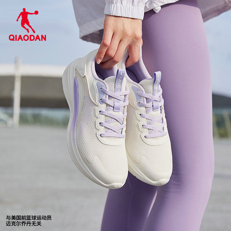 中国乔丹女跑步鞋2025春季轻便软底运动减震休闲跑步鞋