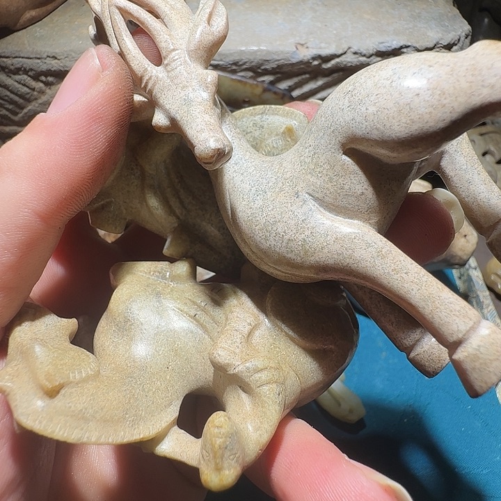 兰***曦和田玉（糖玉）未镶嵌车挂