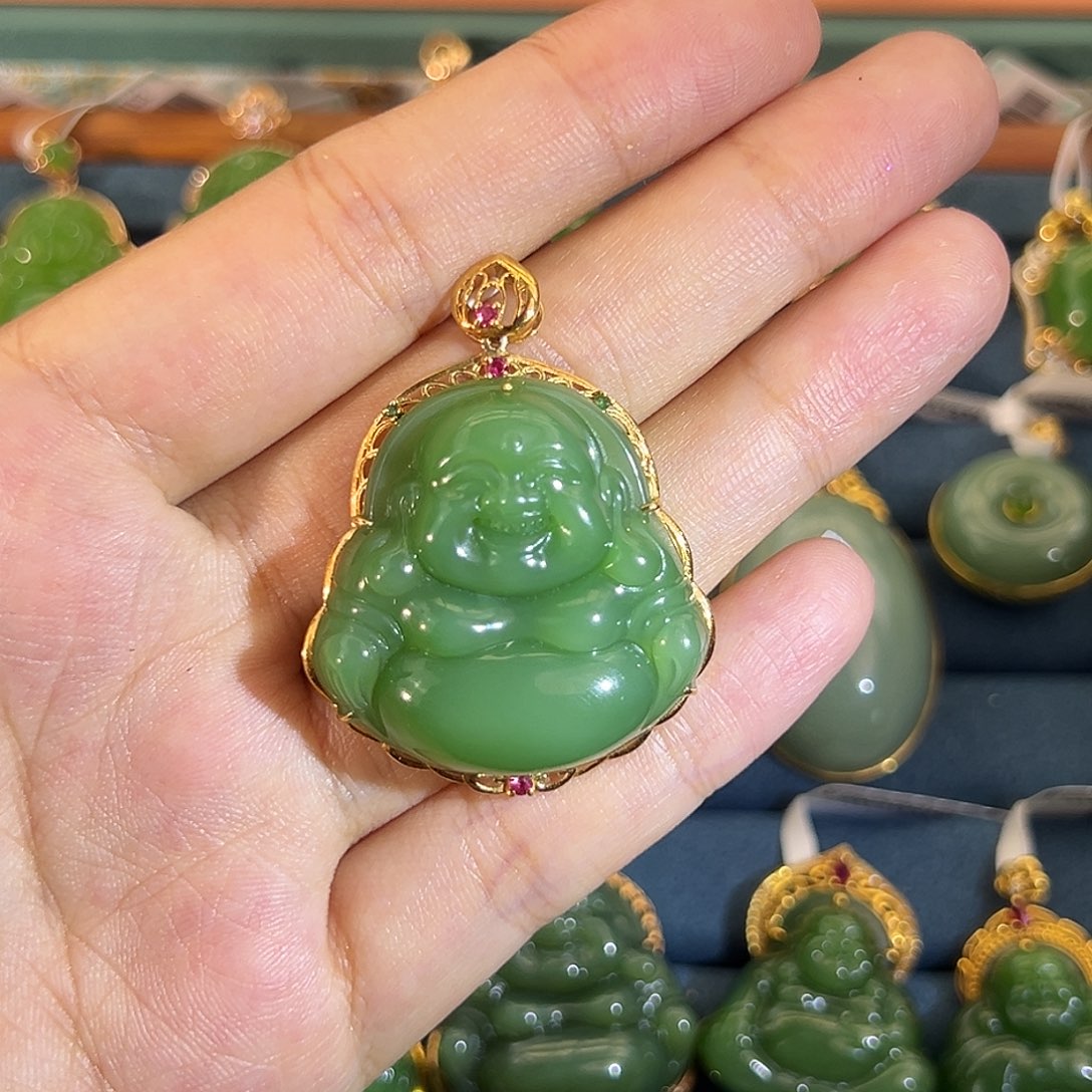 和田玉（碧玉）18K金镶嵌吊坠(不含链)佛公30mm 