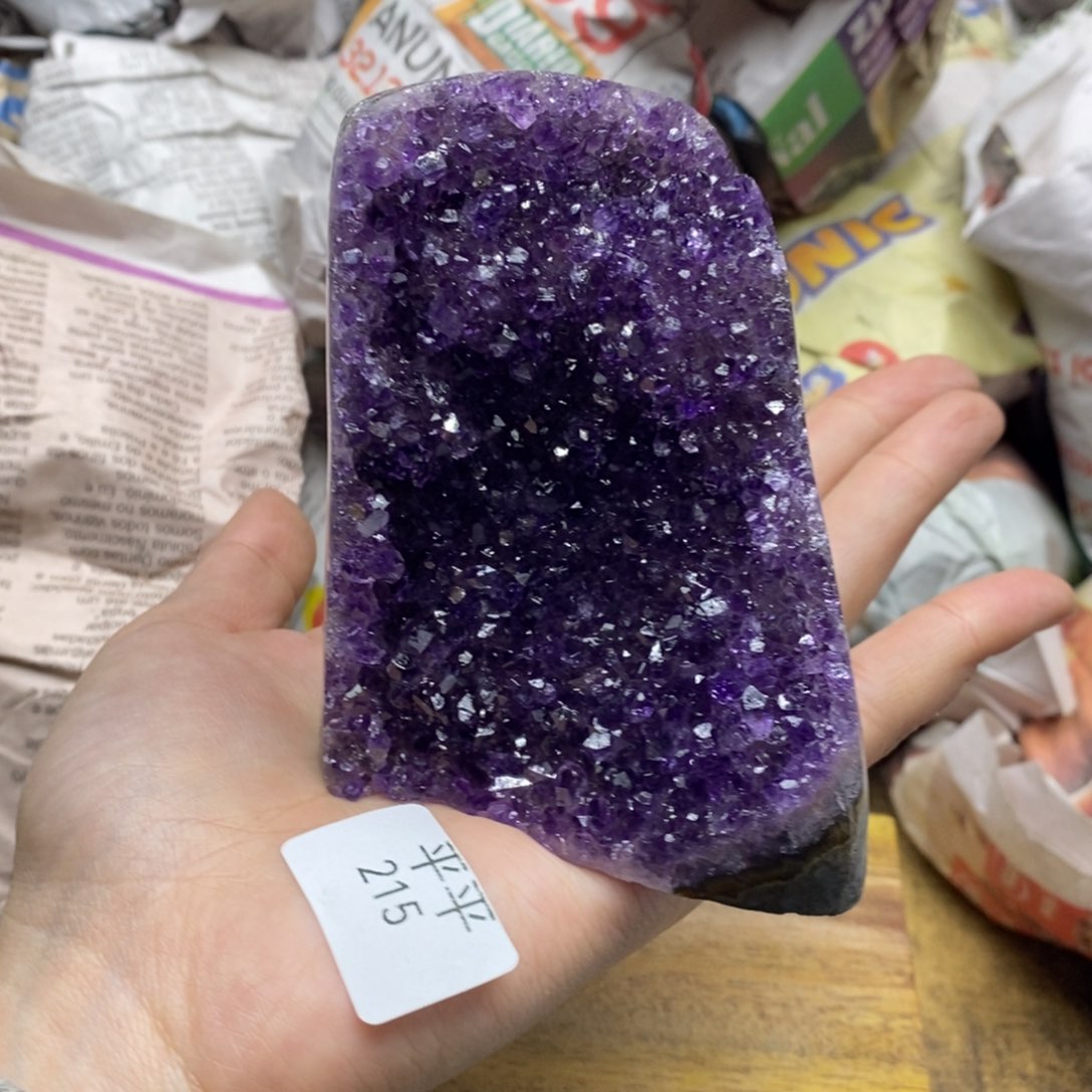 紫晶乌拉圭未镶嵌