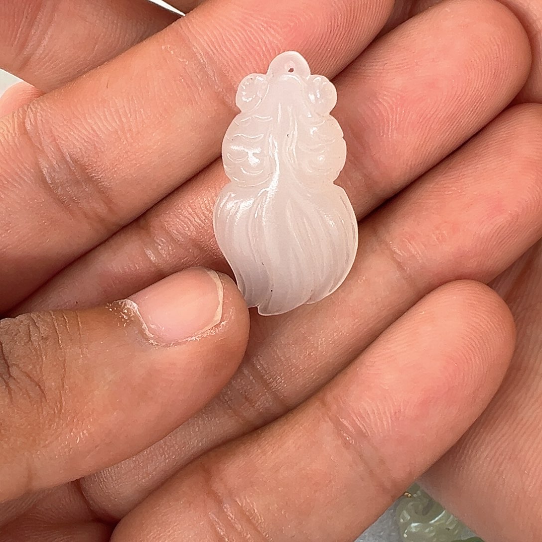 和田玉未镶嵌颈饰和田玉鱼王二姐