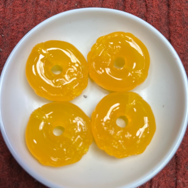 天然蜜蜡吊坠    貔貅平安扣（通孔）Y2755    卡33*12mm    一个