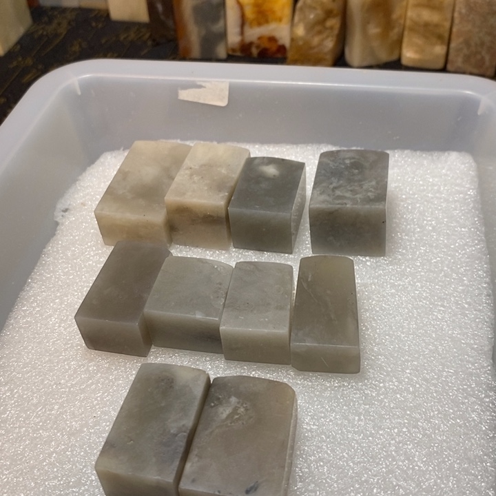 昌化鸡血石印章石