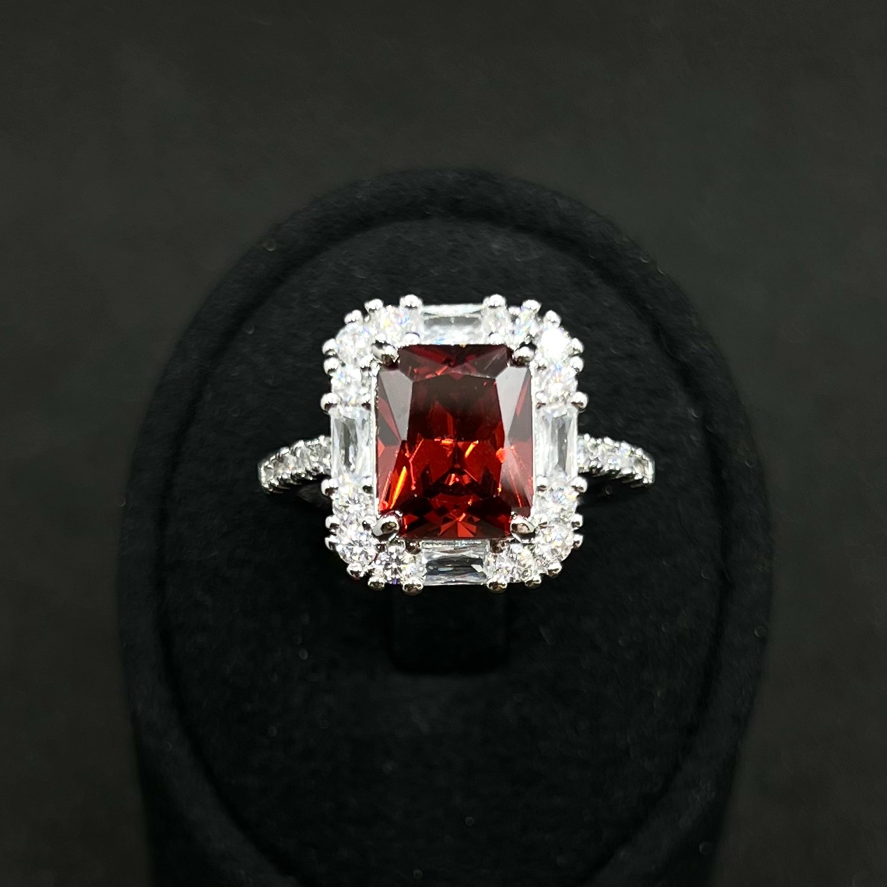 培育红宝石/斯里兰卡/PigeonBlood/红宝石戒指