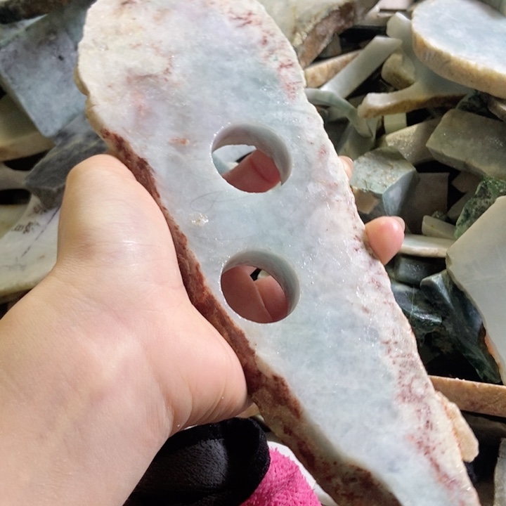 翡翠颈饰未镶嵌天然翡翠