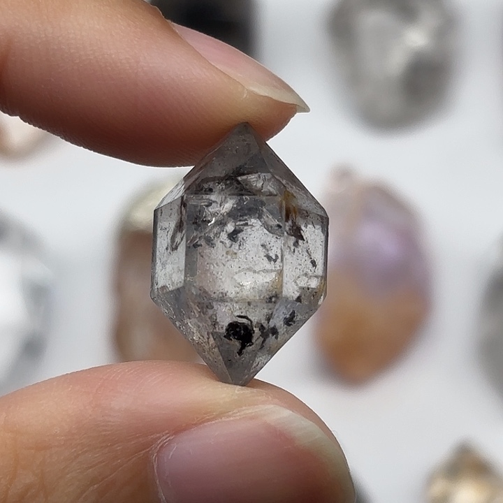 未镶嵌水晶颈饰水胆闪灵钻23mm+