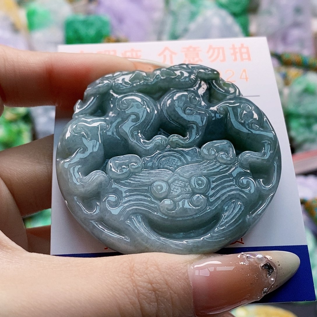 吊坠(不含链)未镶嵌翡翠