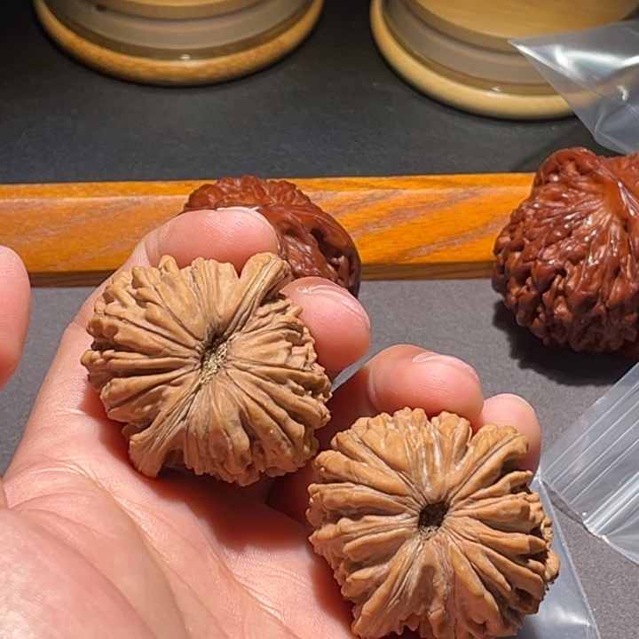 文玩核桃把件F*39楼子毕业对