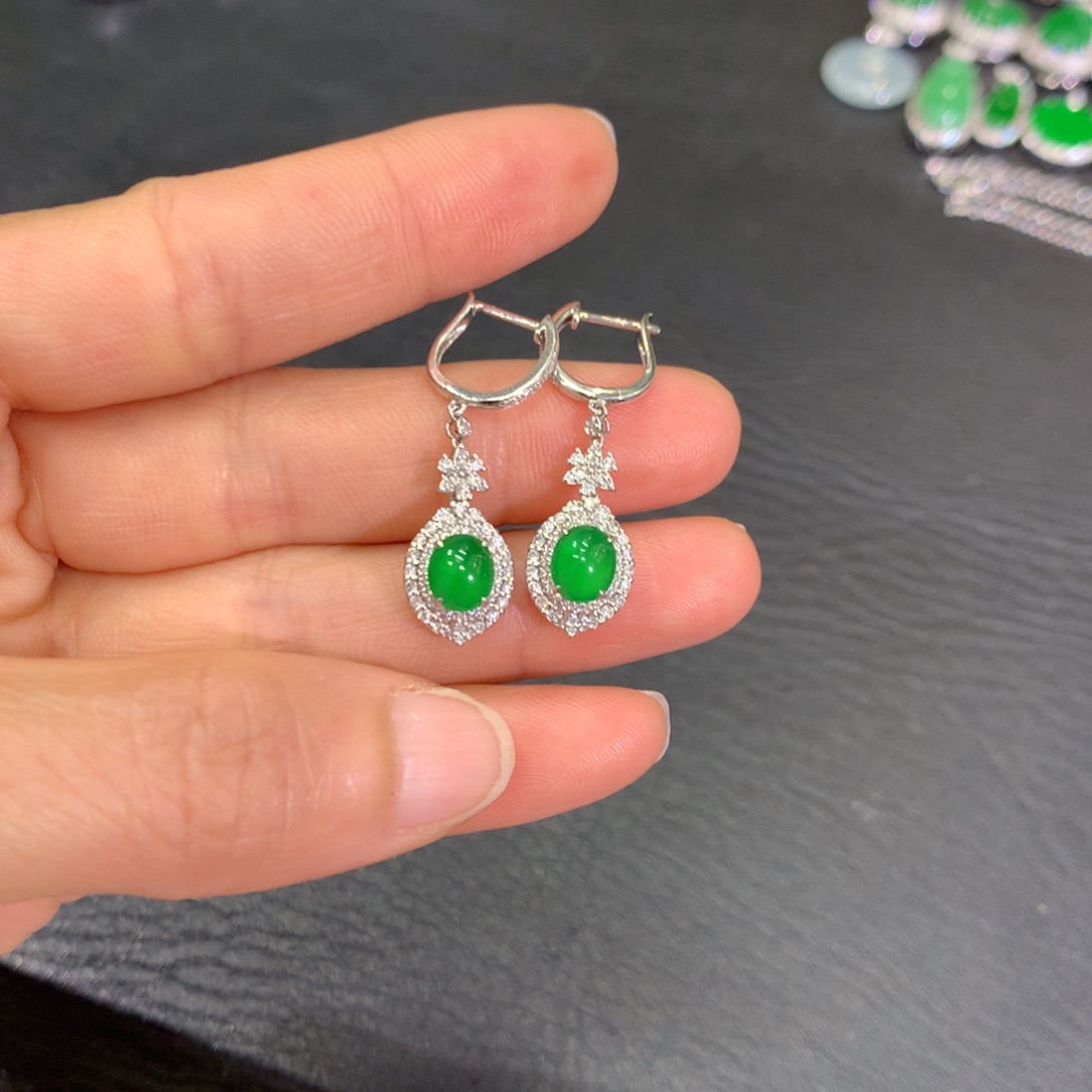 翡翠18K金镶嵌耳饰耳饰