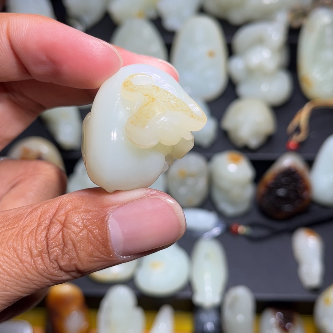 和田玉颈饰未镶嵌曹*生